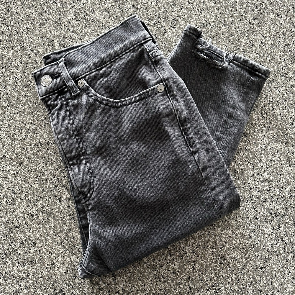 Express Jeans Womens 00 24x25 Super High Rise Mom Distressed Black Stretch Denim